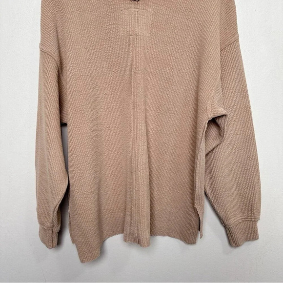 Aerie Womens  Xsmall Textured Wonder Vneck Sweatshirt - Picture 13 of 14